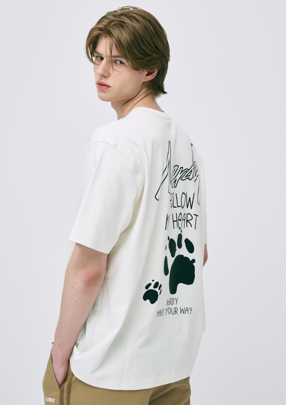 韓國 Nerdy Footprint S/S T-Shirt【NY037】