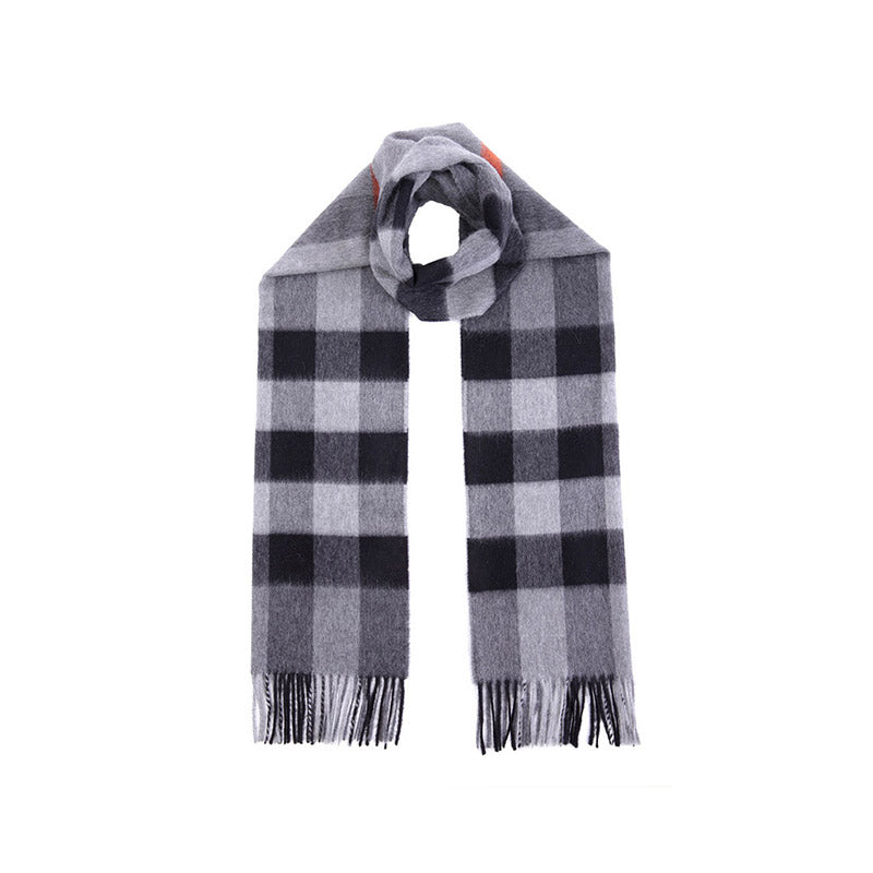 Burberry Muffler (訂金$500，總售價為 $3,198)【SE228】