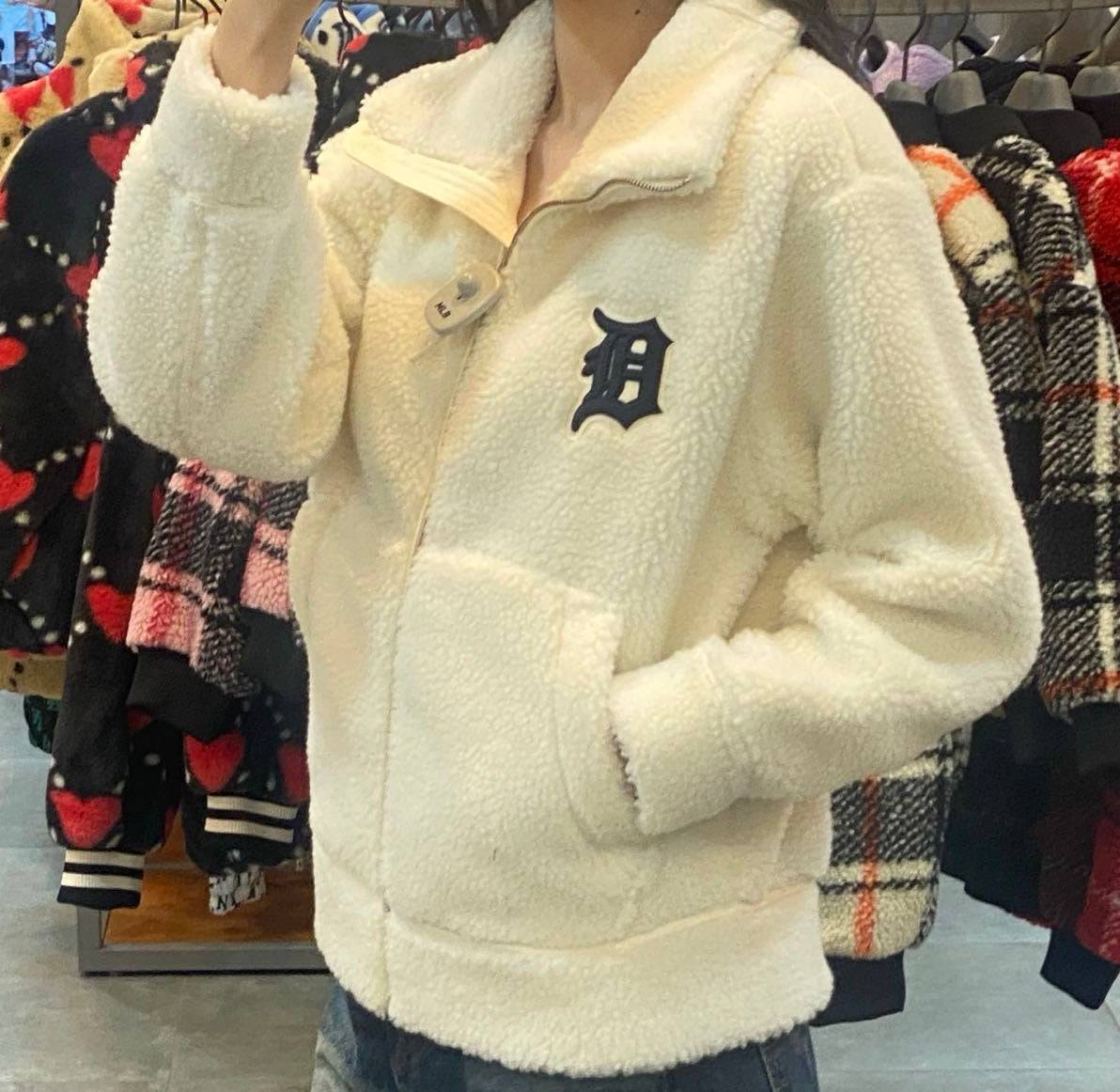 韓國 MLB Mega Logo Fleece Jacket 【MB005】 - STT Mall HK 靚太網購