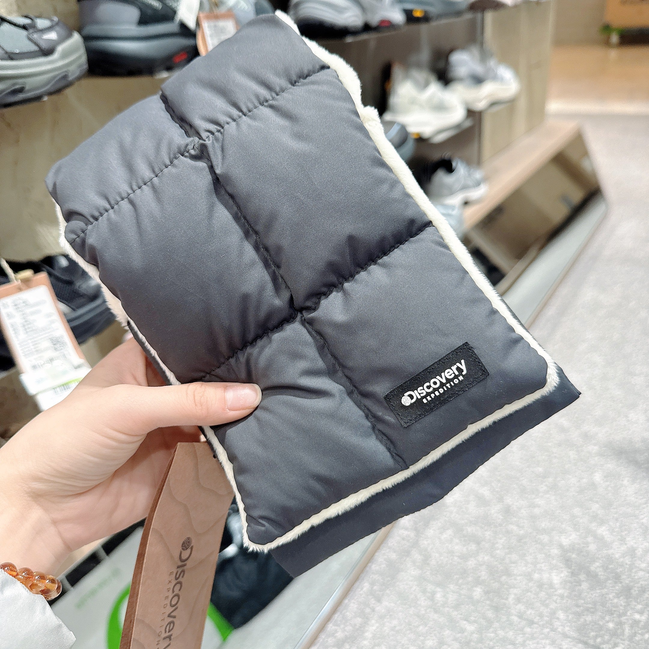 韓國 Discovery Dehas Square Quilted Packable Muffler【DY121】