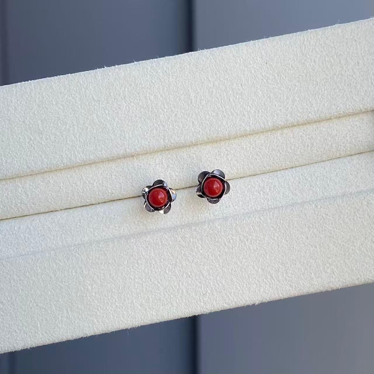 日本直送 珊瑚耳釘【JS399】