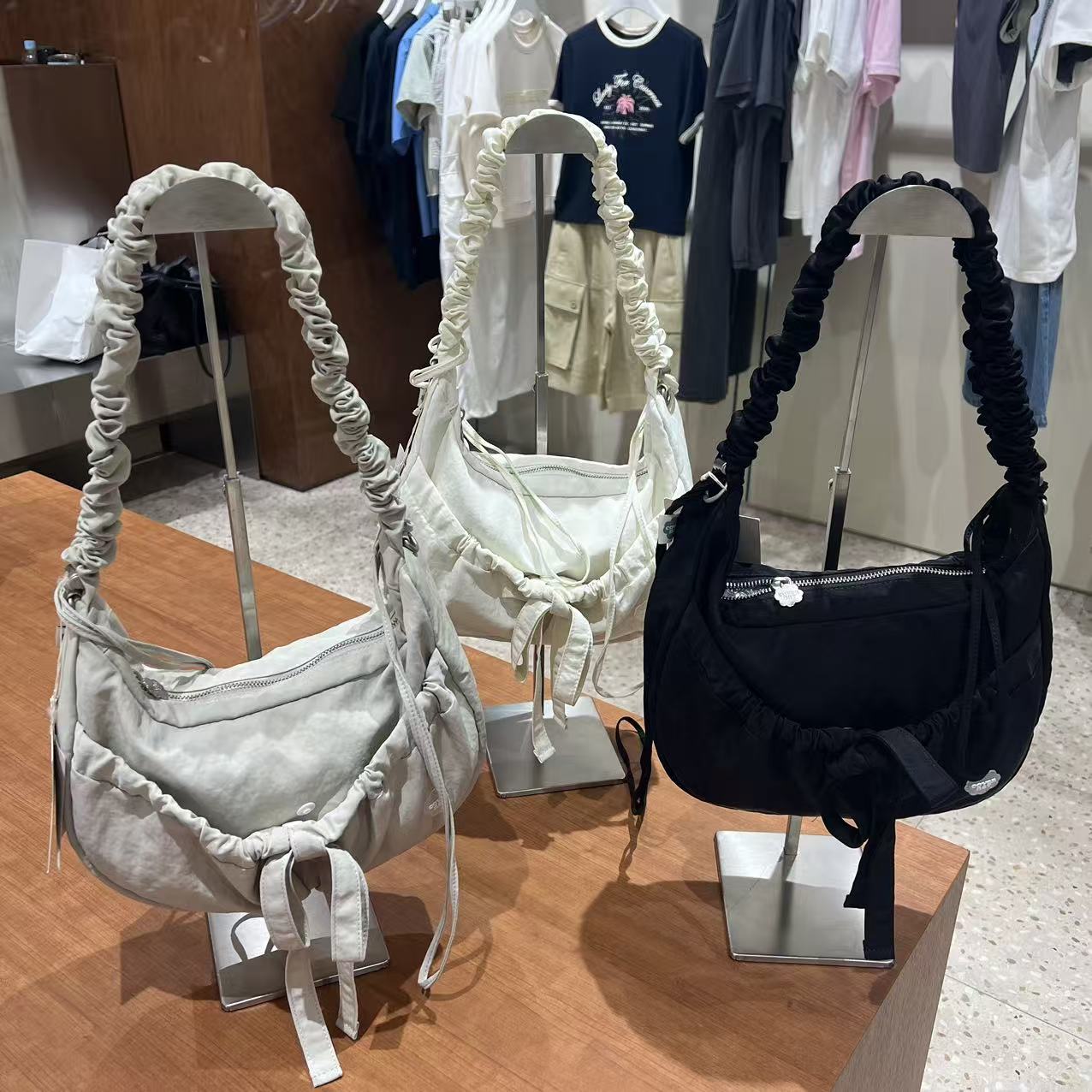 韓國 Covernat Cloverheart Shirring Medium Nylon Hobo Bag【CO012】