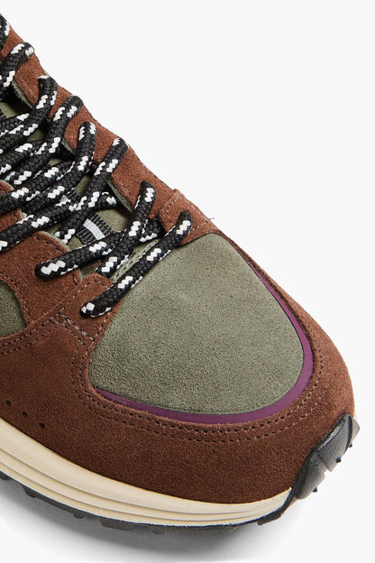 VEJA Venturi suede sneakers【JA128】