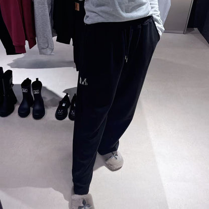 韓國 Mucent Rash Metal Logo Jogger Sweat Wide Pants【MU140】
