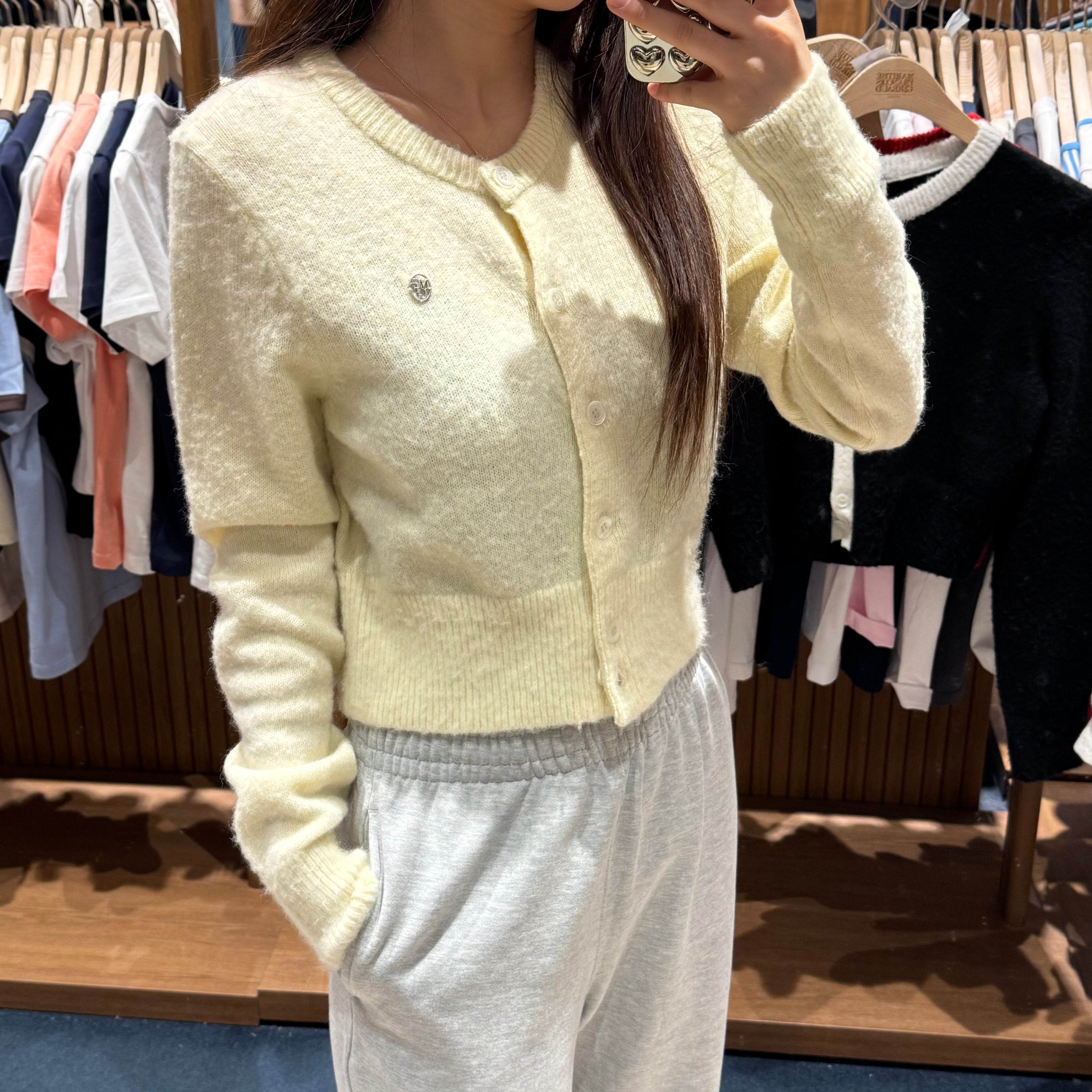 韓國 Marithe Francois Girbaud W CIRCLE LOGO MOHAIR CROP CARDIGAN【MF114】 - STT Mall HK 靚太網購