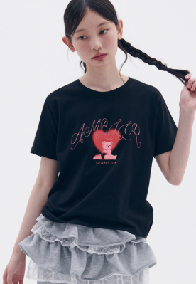 韓國 Ambler Sensuous Bear Graphic Semi-Crop Short Sleeve T-Shirt【AR117】