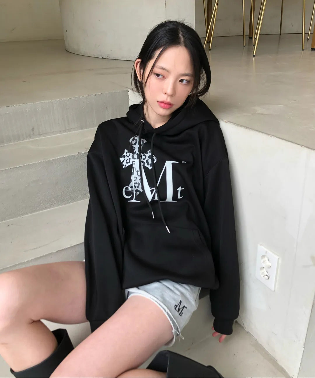 韓國 Mucent Sahara Gradation Leopard Cross Hood T【MU168】