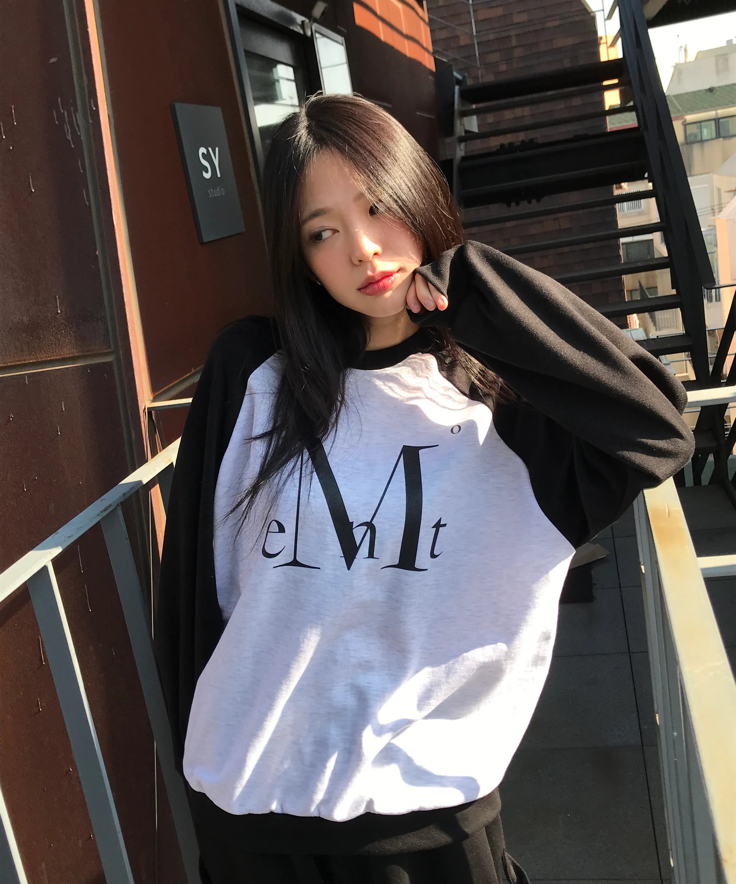 韓國 Mucent Signature Big Logo Raglan Mtm【MU159】