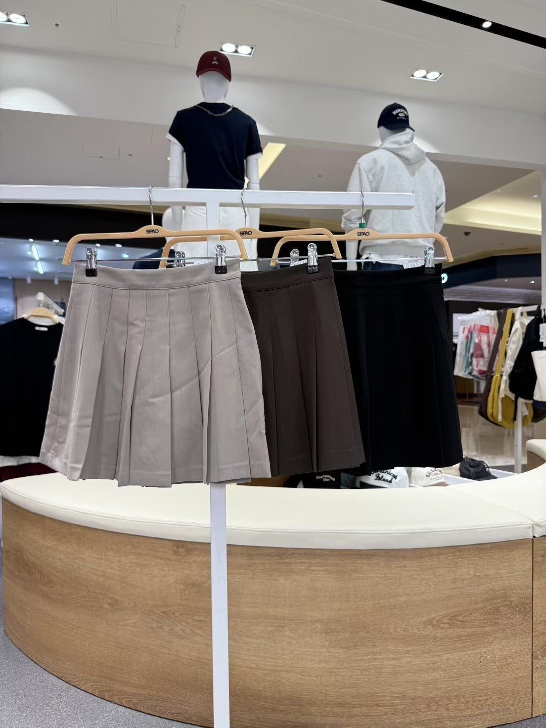 韓國 SPAO Pleated Mini Skirt【SP250】