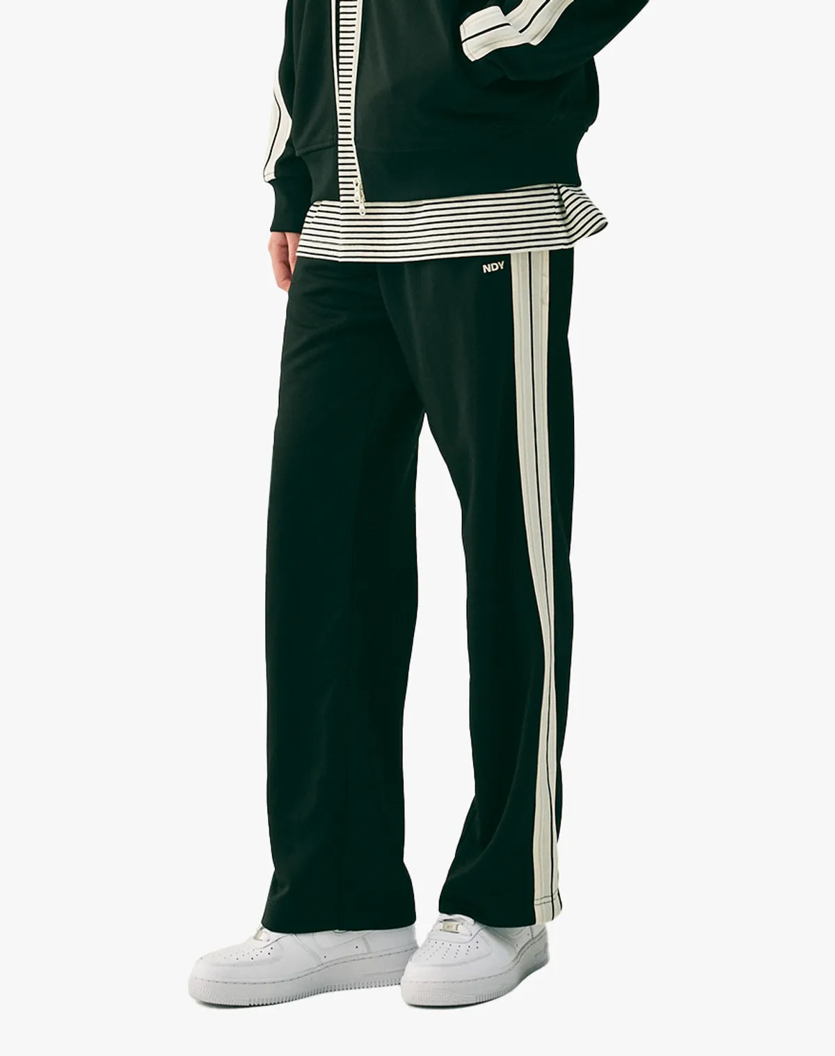 韓國 Nerdy Minimal Jacquard Tape Track Pants【NY051】
