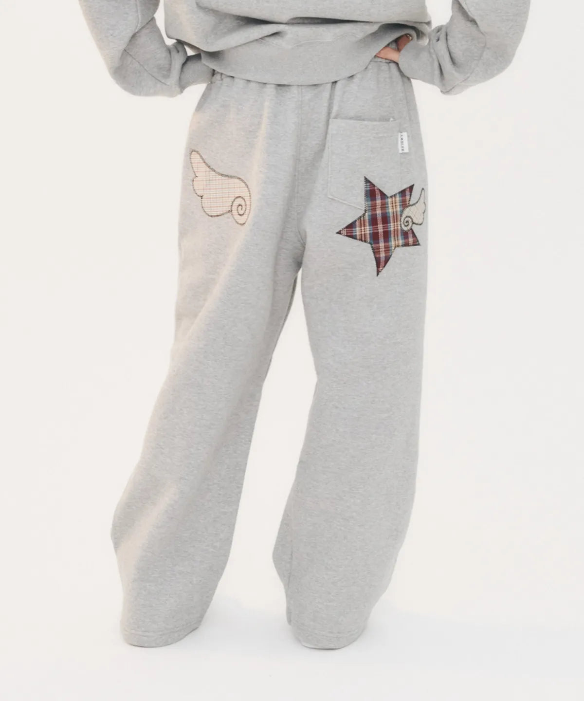 韓國 Ambler Angel Star Patch One-Tuck String Wide Sweatpants【AR028】