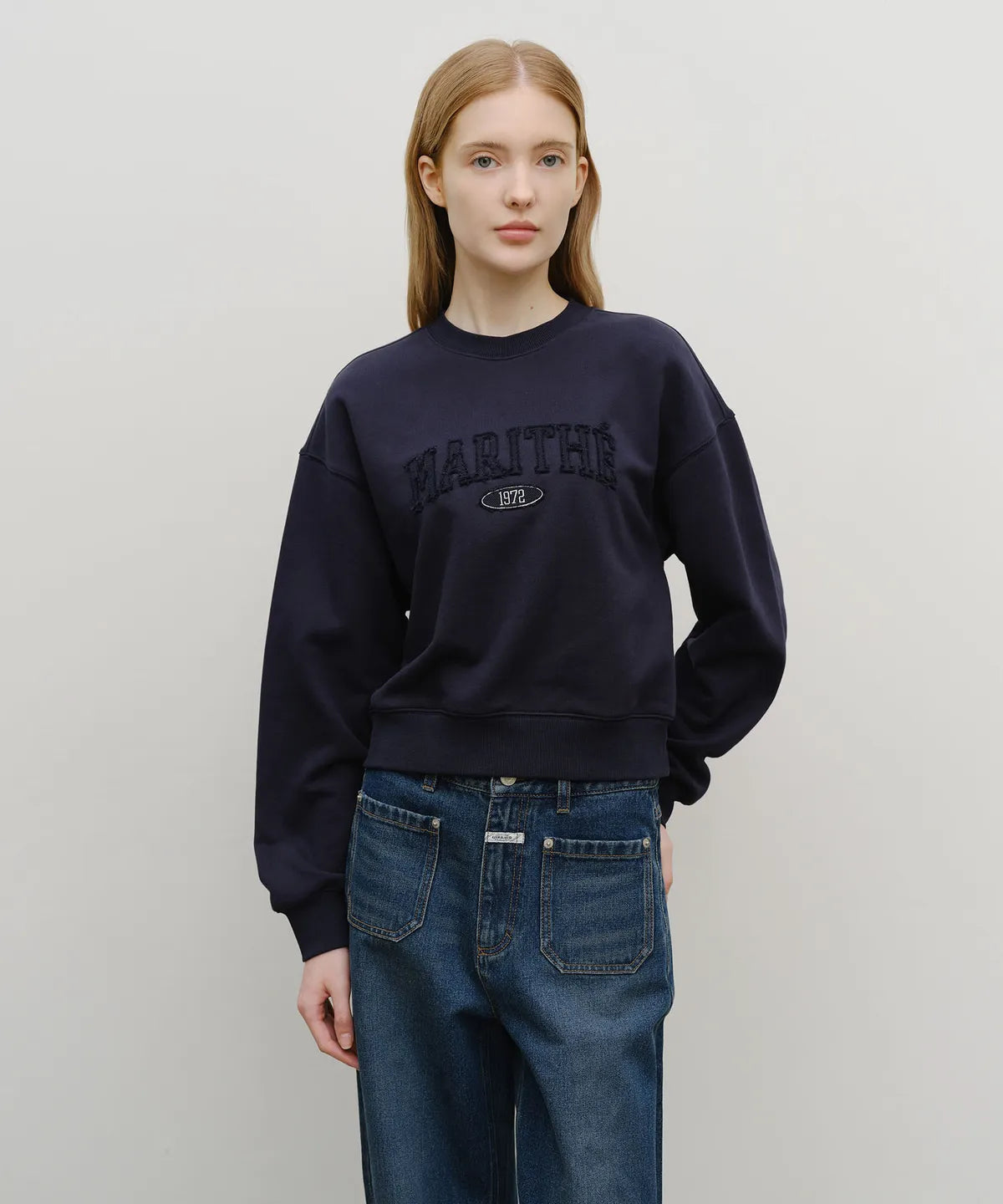 韓國 Marithe Francois Girbaud W Raw Edge Applique Logo Crop Sweatshirt【MF667】