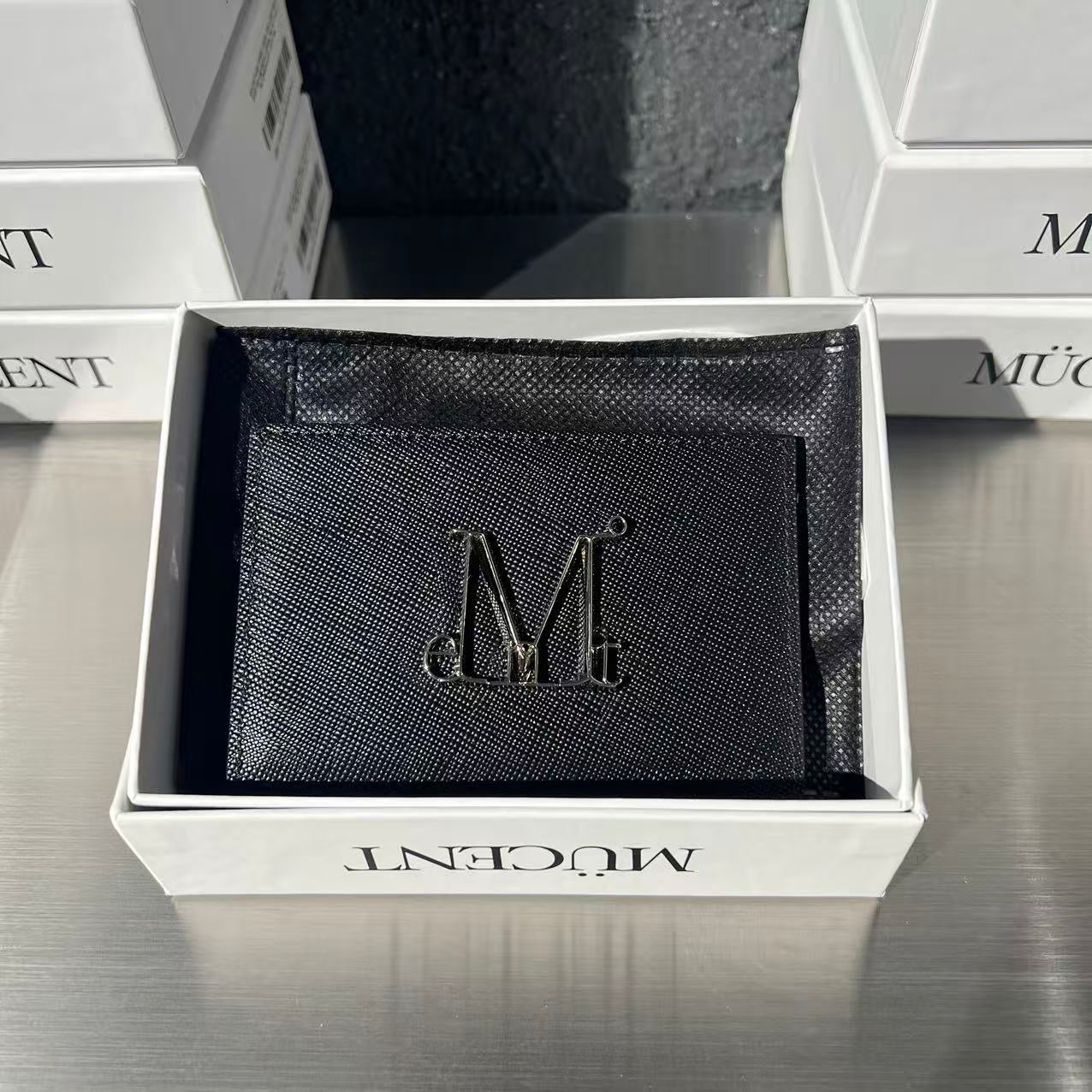 韓國 Mucent Main Symbol Metal Logo Card Wallet【MU113】