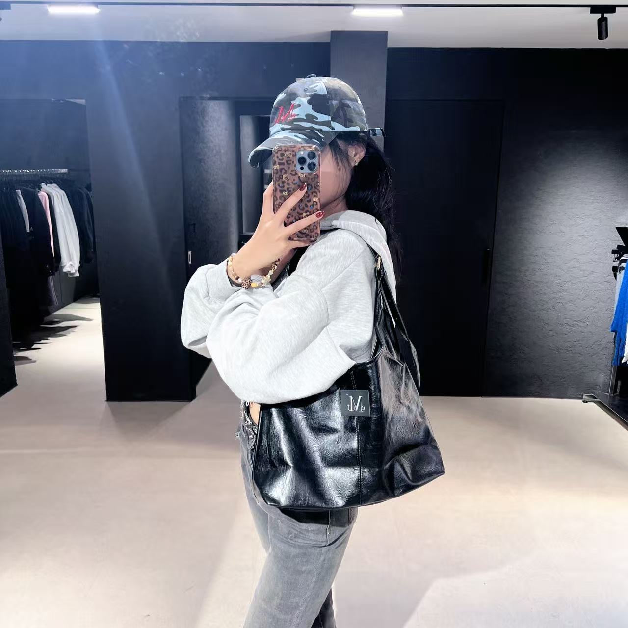 韓國 Mucent Crescent Leather Shoulder【MU107】