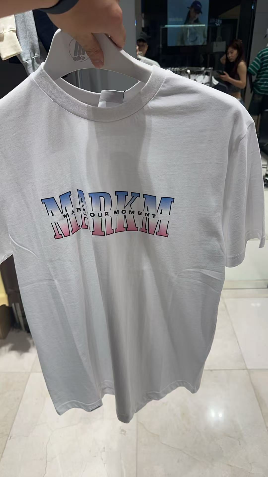 韓國 Markm Gradient Logo T-shirt【MA180】