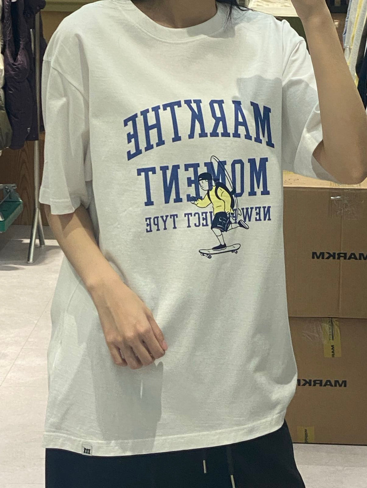 韓國 Markm BIG SLOGAN BOARDER TSHIRT【MA058】 - STT Mall HK 靚太網購