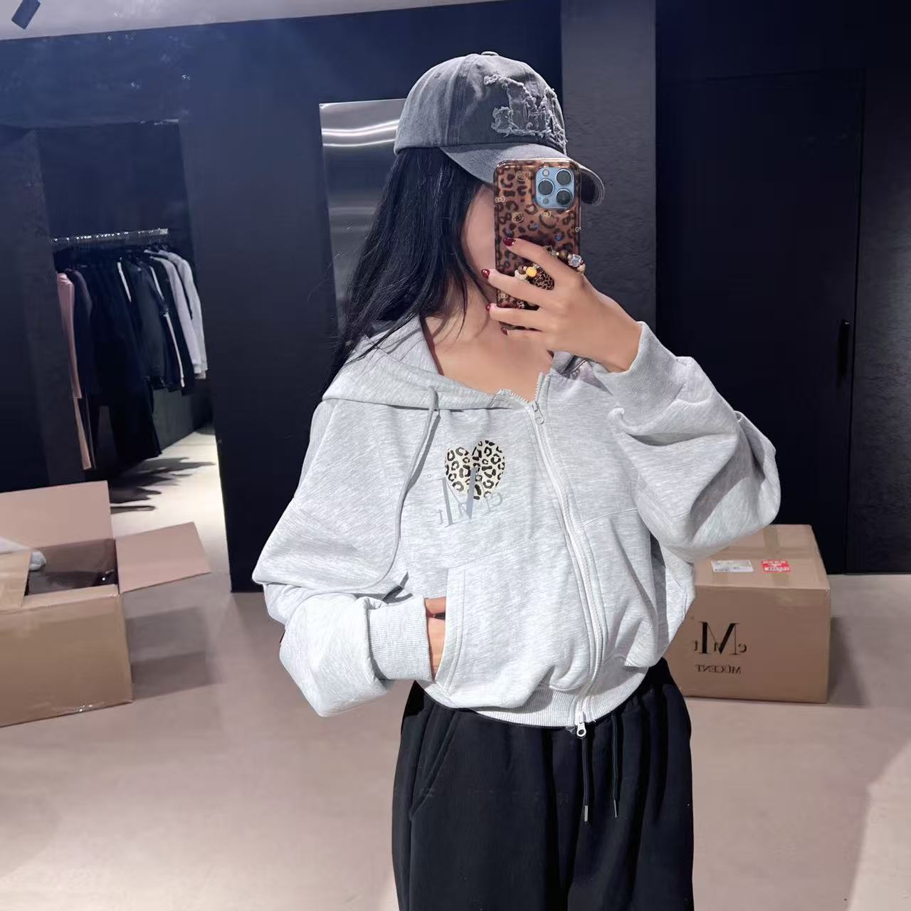 韓國 Mucent Sierra Leopard Heart Hood Zip-up【MU145】