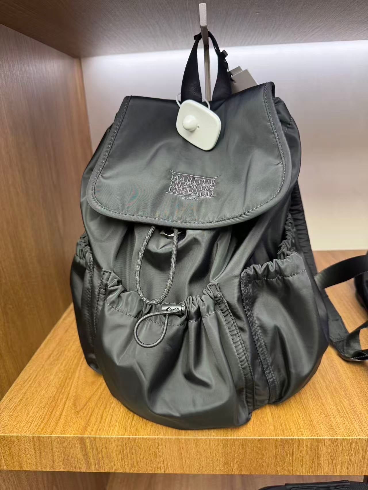 韓國 Marithe Francois Girbaud Classic Logo Stopper Backpack【MF742】