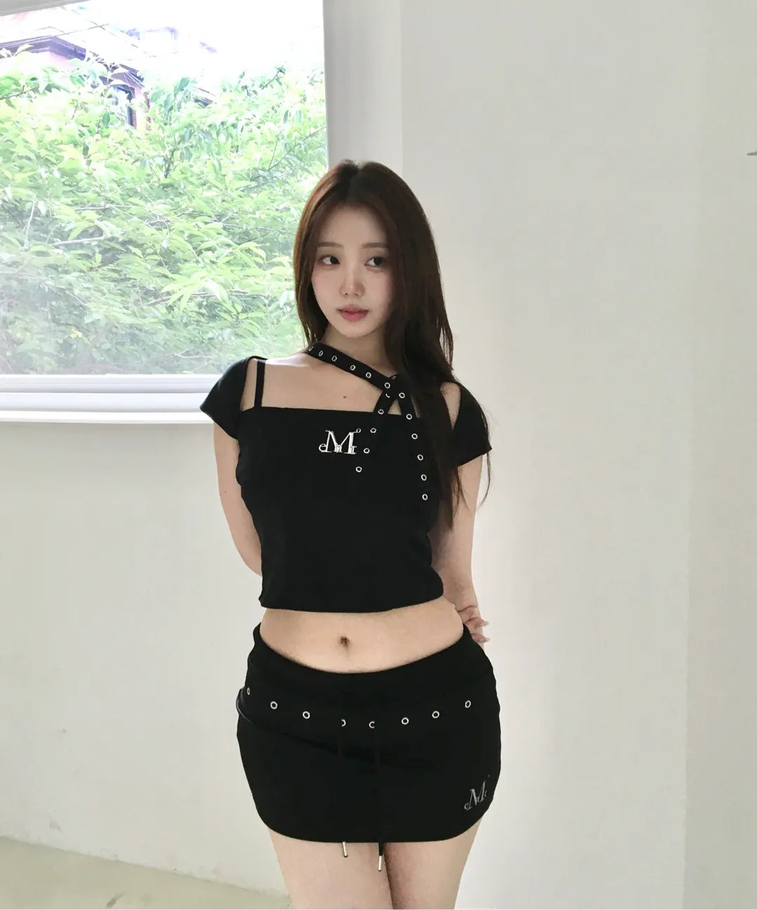 韓國 Mucent Neoloop Open Back Crop Top【MU029】
