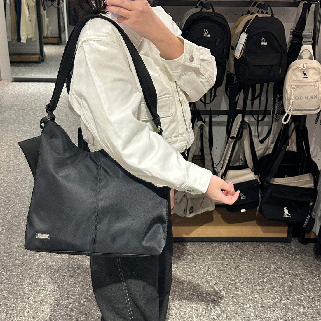 韓國 KANGOL Day Retrocore Large Hobo Bag【KL107】