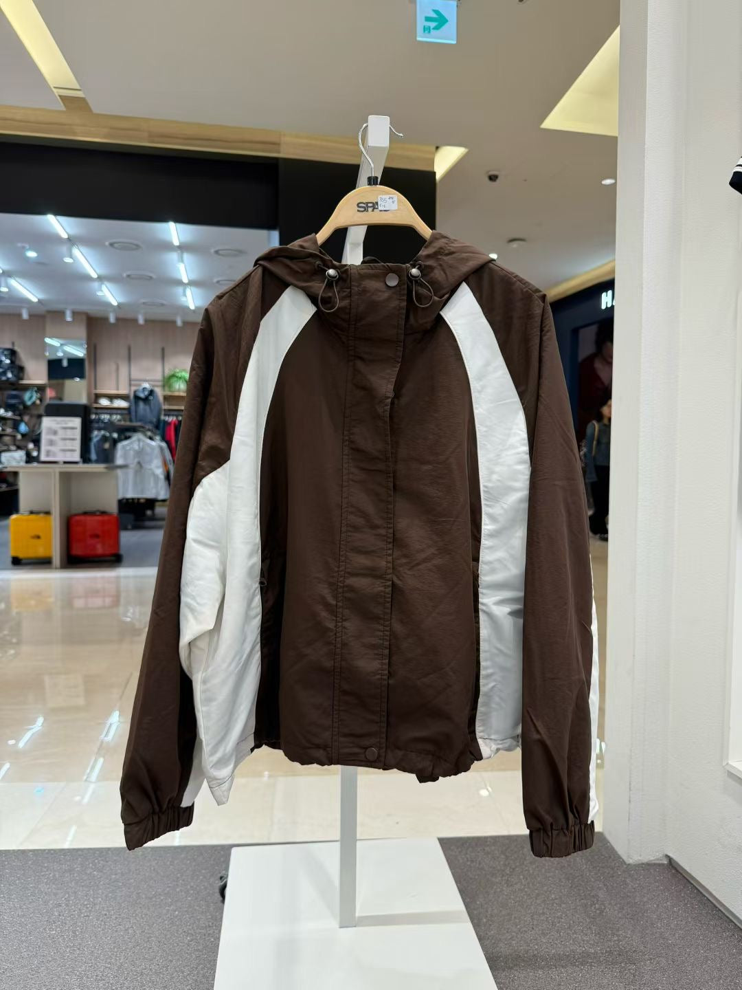 韓國 SPAO Block Color Hooded Windbreaker【SP229】