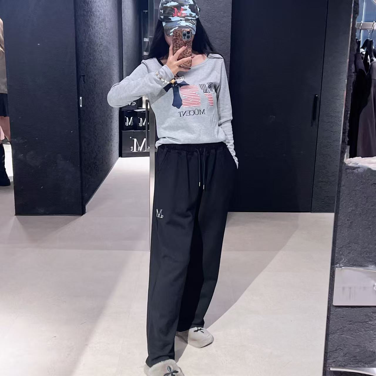 韓國 Mucent Rash Metal Logo Jogger Sweat Wide Pants【MU140】