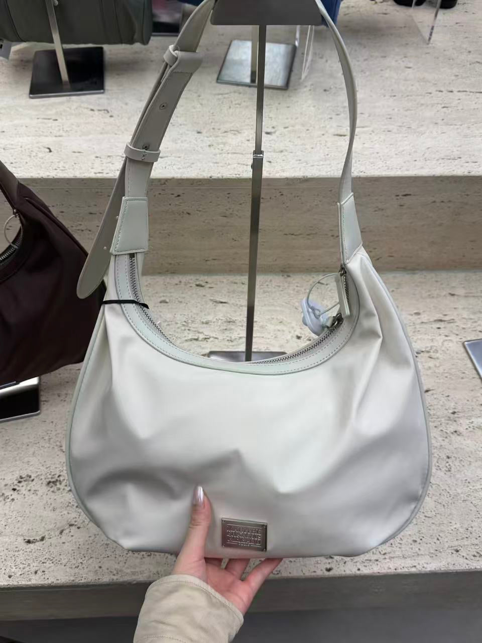 韓國 Marithe Francois Girbaud Classic Logo Round Shoulder Bag【MF717】