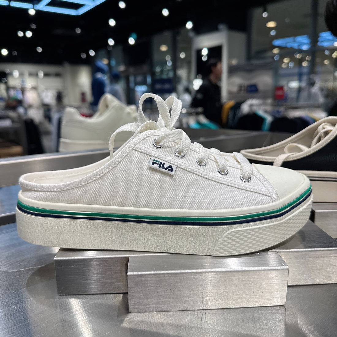 韓國 FILA Unisex Scanline Light Mule Shoes【FA335】