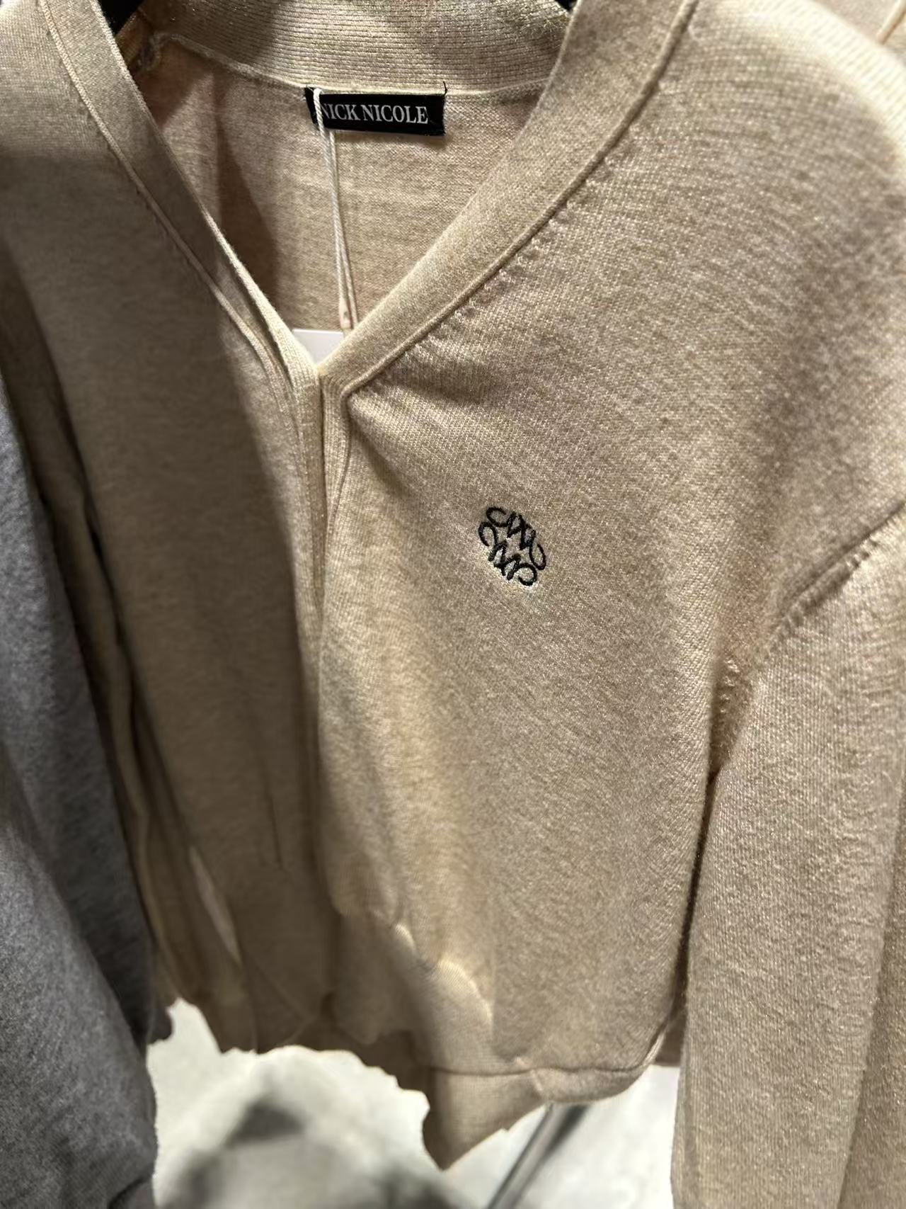 韓國 Nick Nicole Logo Quality Cardigan【NK053】