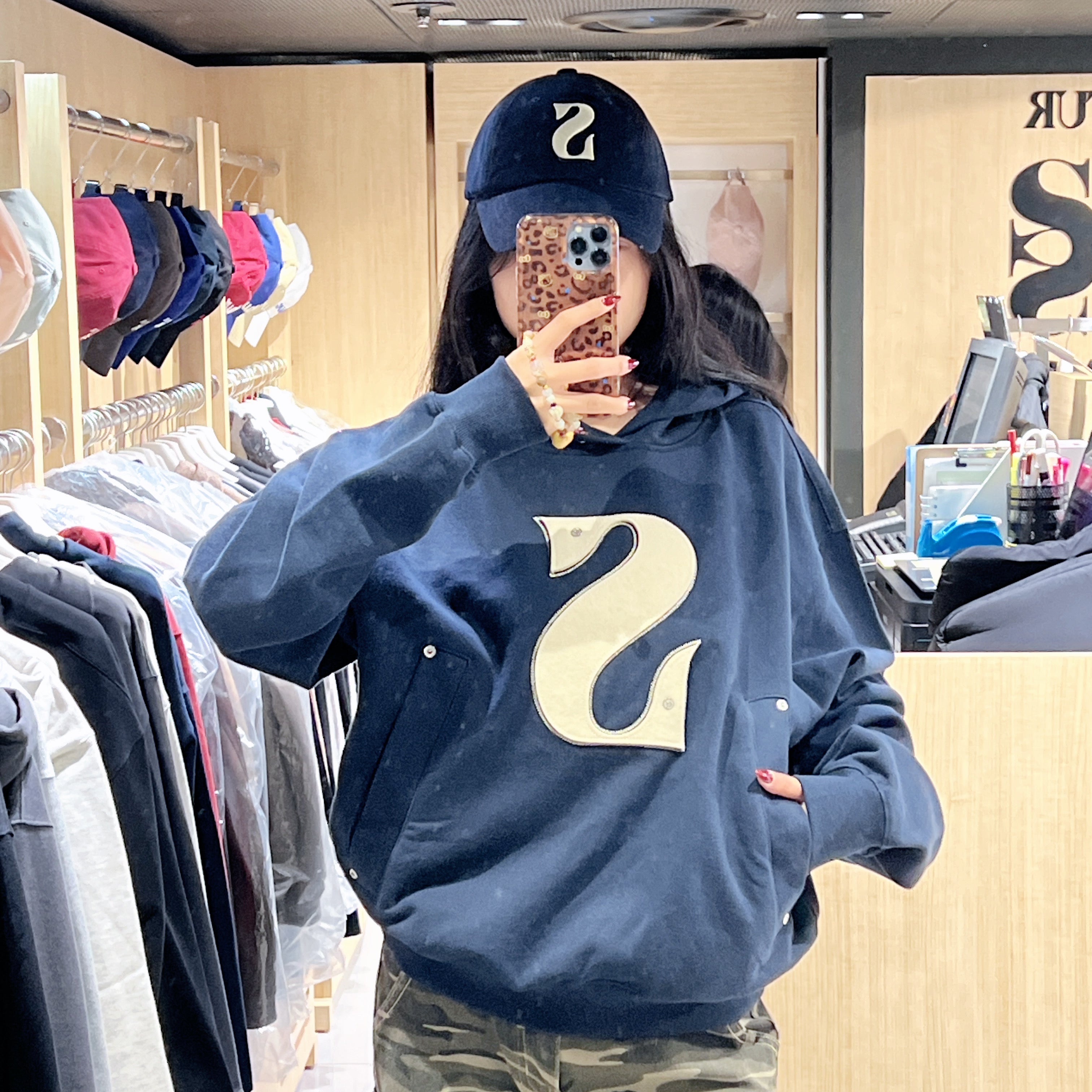 韓國 Satur Rivet Applique Pocket Logo Hoodie【SR228】