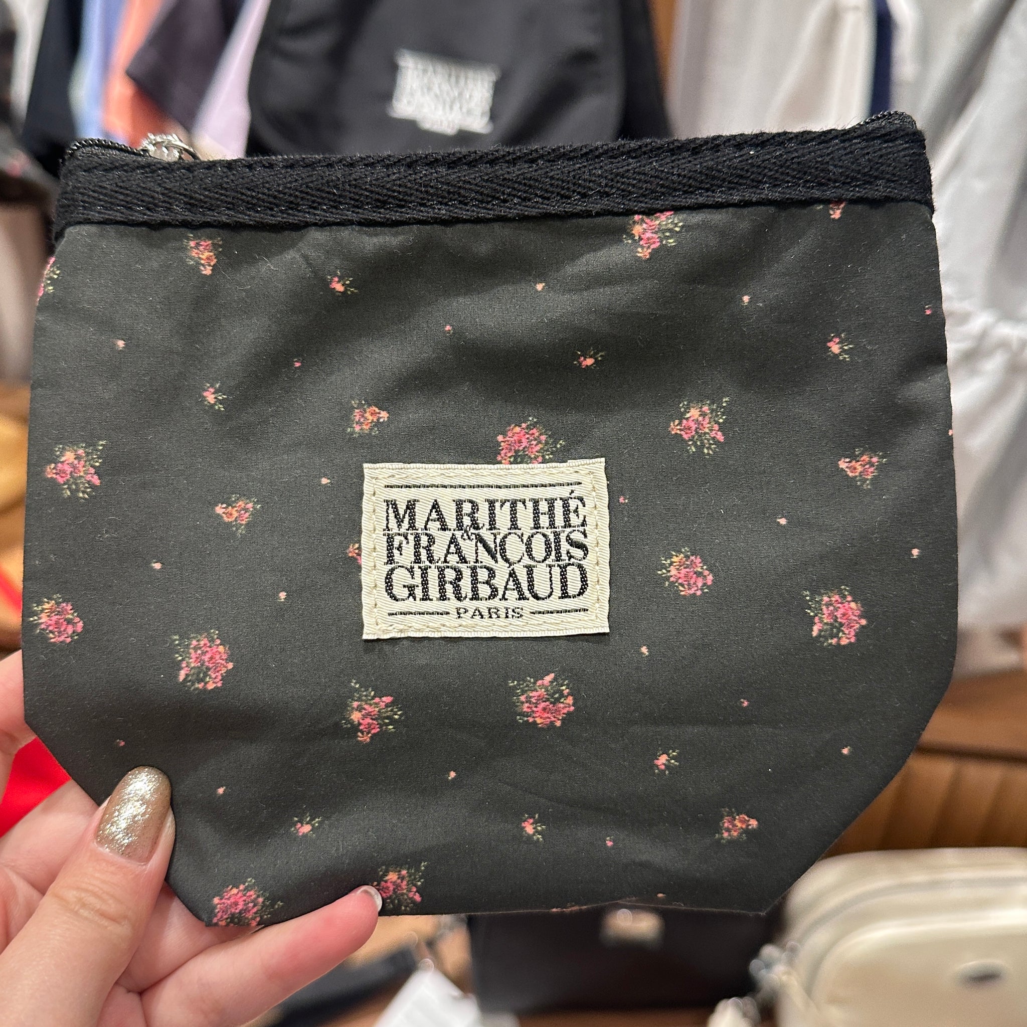 韓國 Marithe Francois Girbaud LASSIC LOGO VINTAGE FLOWER POUCH 【MF317】 - STT Mall HK 靚太網購