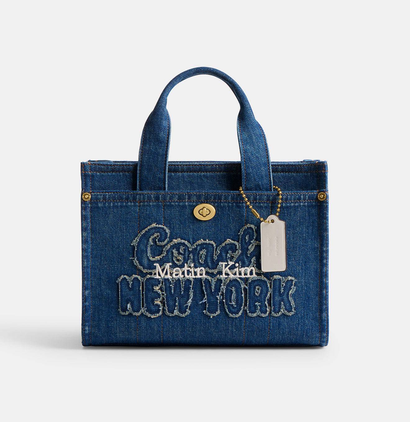 韓國 Matin Kim X Coach Denim Cargo Tote 26 - STT Mall HK 靚太網購