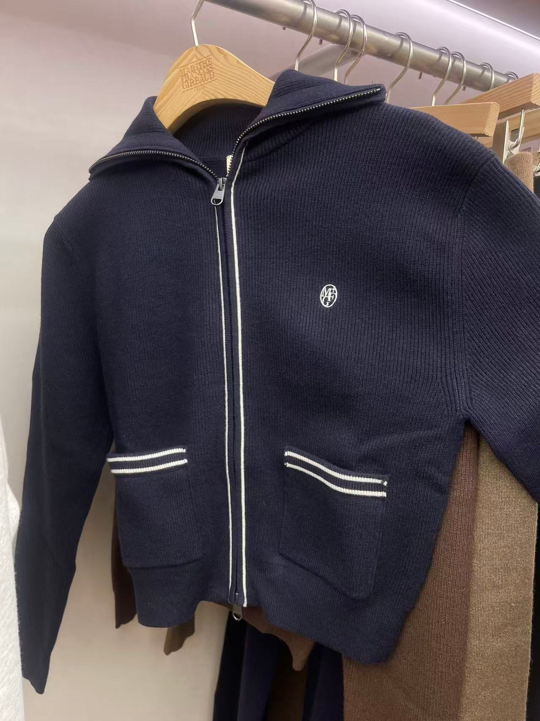 韓國 Marithe Francois Girbaud W Big Collar Zip-Up Cardigan【MF690】