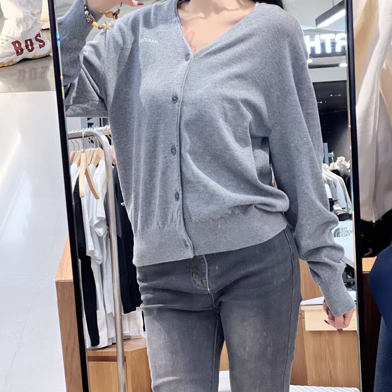 韓國 Marithe Francois Girbaud Basic V Neck Cardigan【MF728】