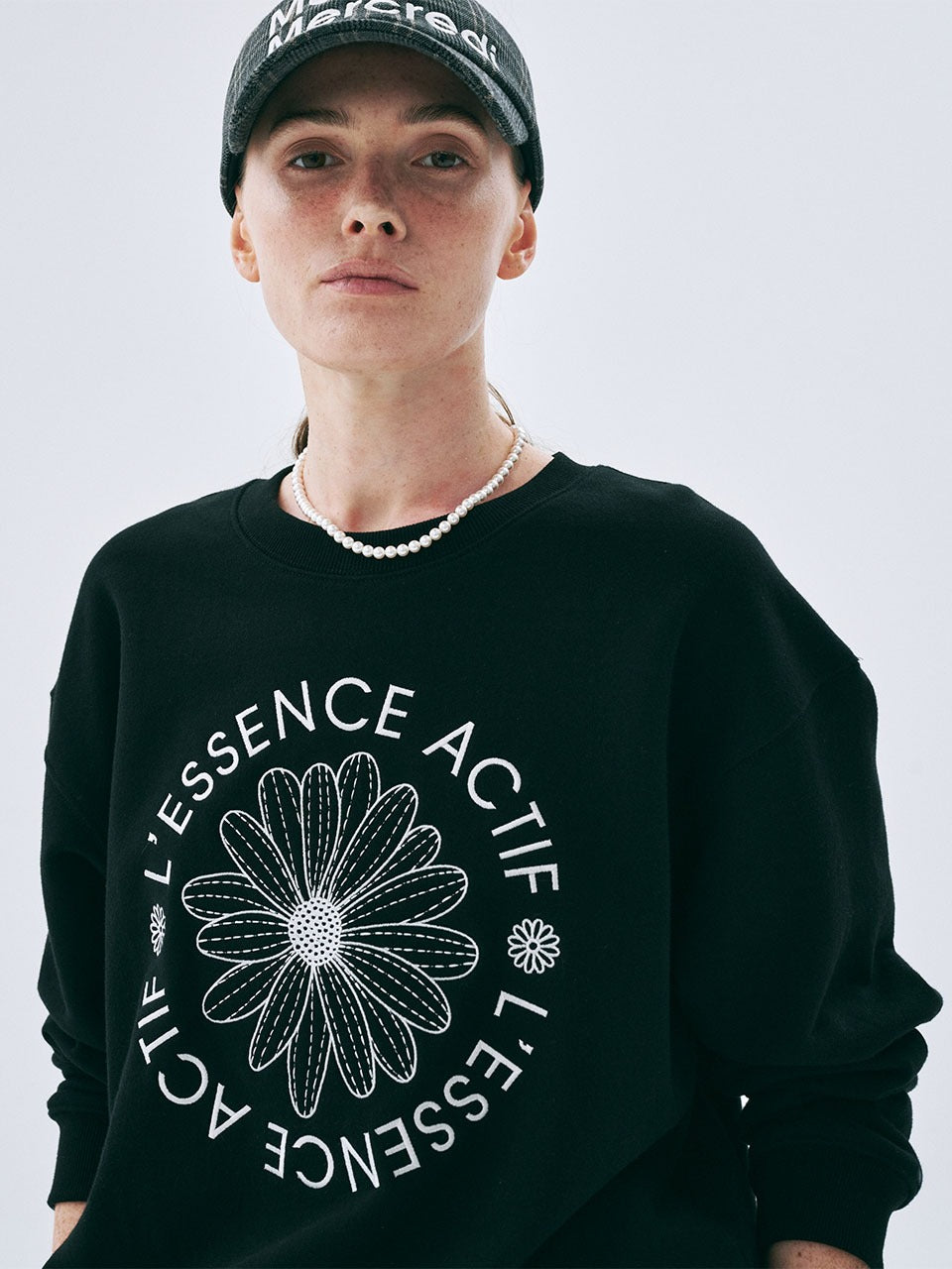 【現貨】韓國 Mardi Mercredi Sweatshirt Emblem Needlework【MM236】