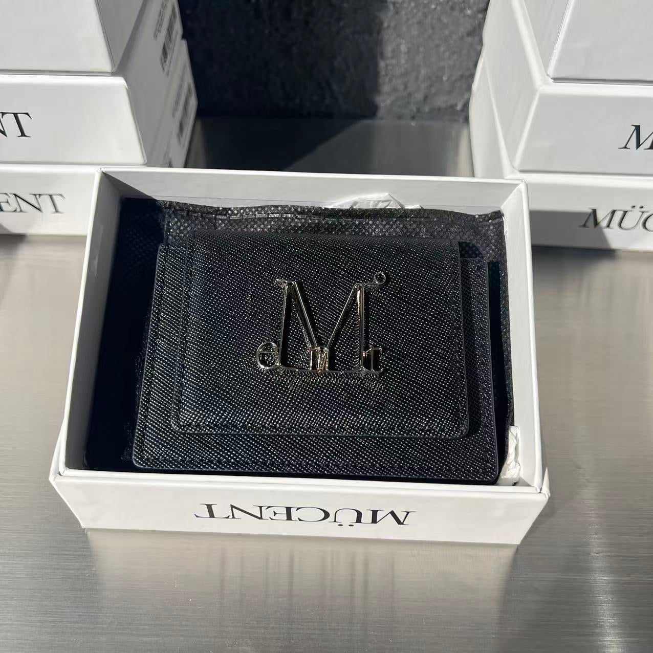 韓國 Mucent Main Symbol Metal Logo Accordion【MU114】