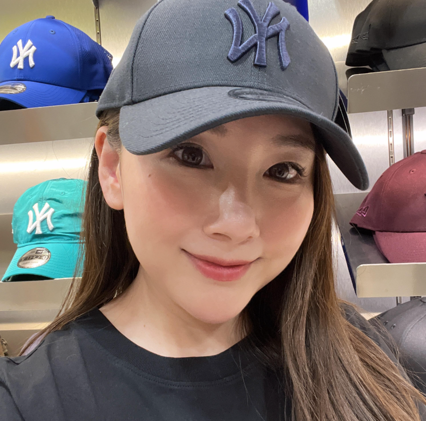 韓國 MLB New York Yankees black on black ball cap