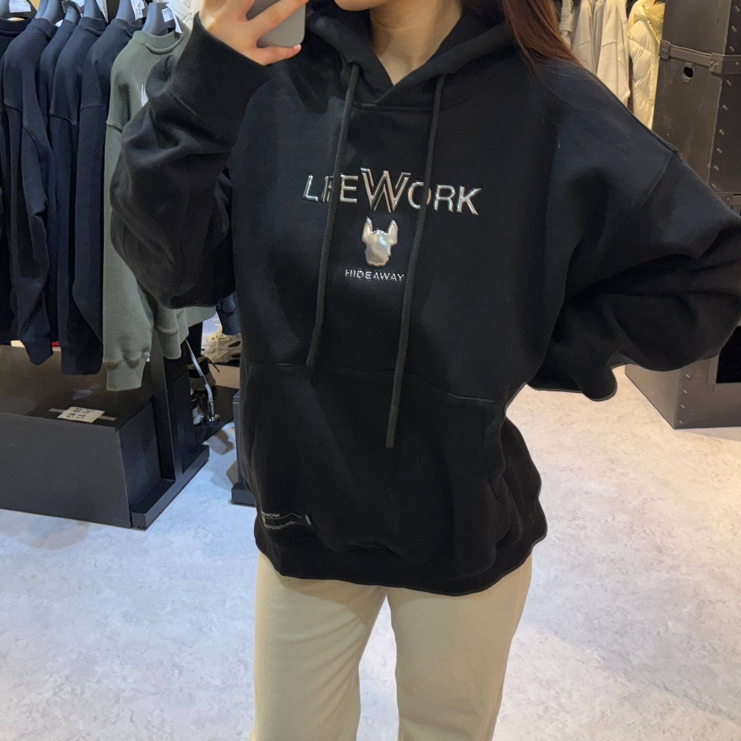 韓國 LifeWork 銀色標誌大輪廓拉絨連帽衛衣【LW011】 - STT Mall HK 靚太網購