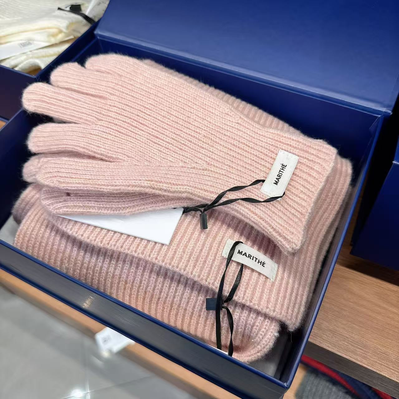 韓國 Marithe Francois Girbaud Regular Logo Muffler &amp; Glove【MF773】