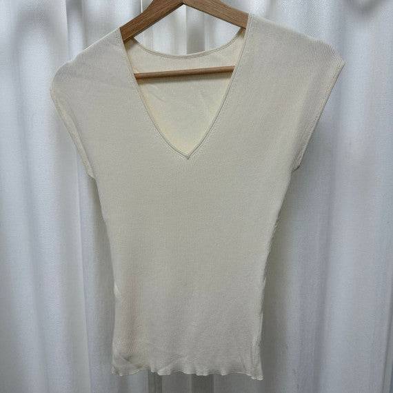 V領無袖針織上衣 - STT Mall HK 靚太網購