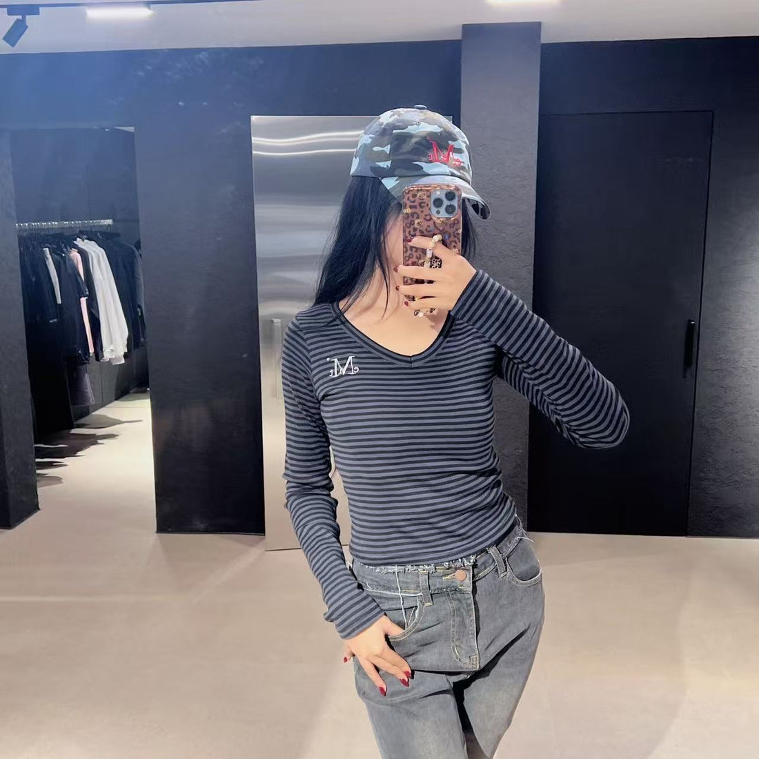 韓國 Mucent Emma V-Neck Striped Long Sleeve T-Shirt【MU124】