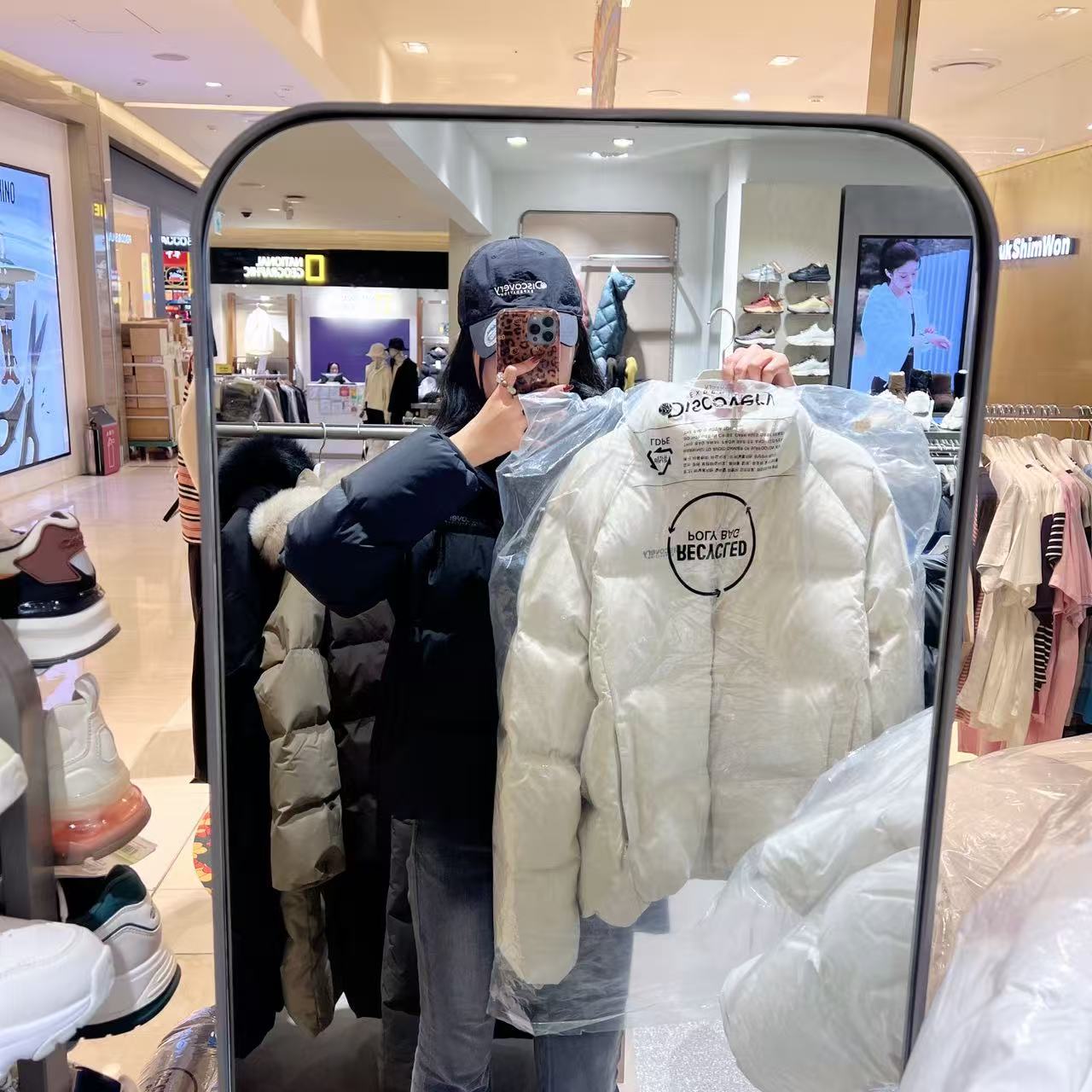 韓國 Discovery Women's Olive Glow Down Short Padding (鴨絨)【DY081】