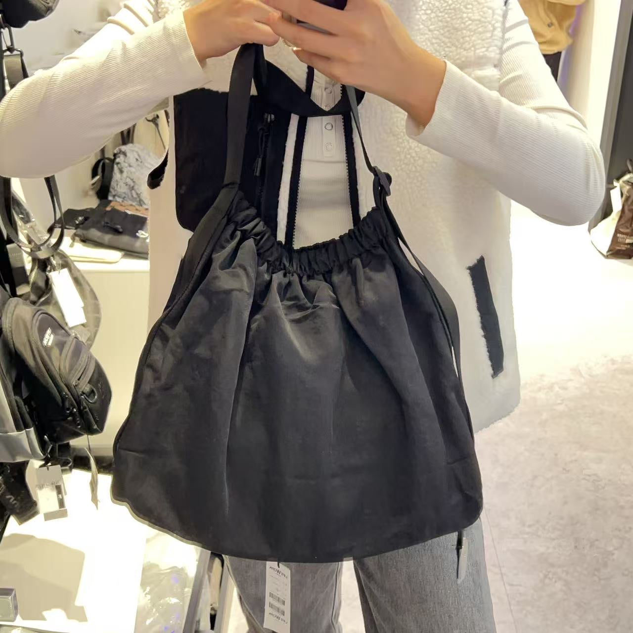 韓國 LifeWork Shirring Face Radock Crossbody Bag【LW050】