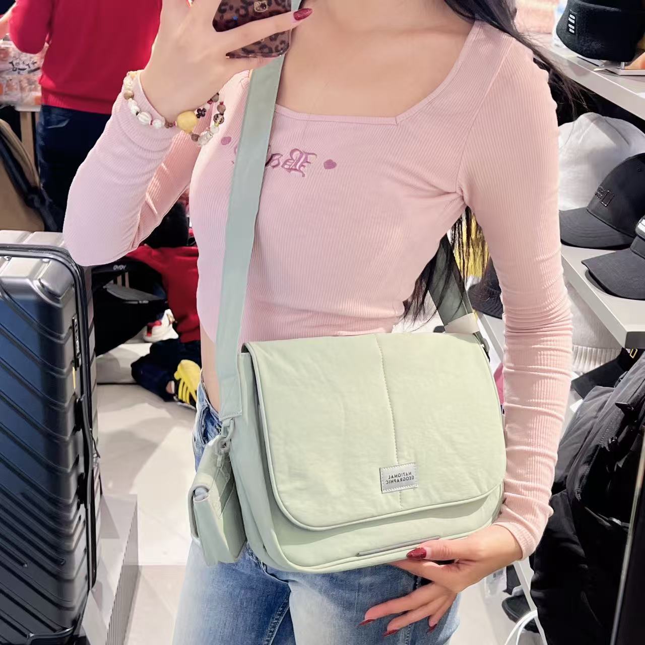 韓國 National Geographic 輕量 斜背包【NG009】