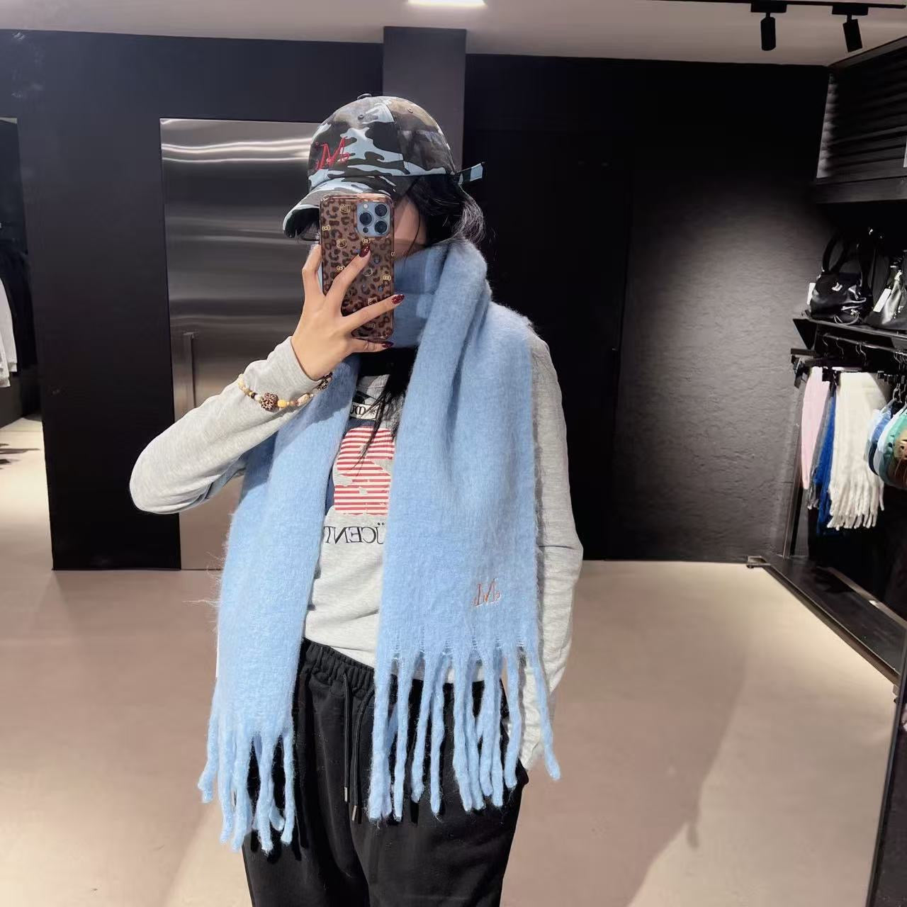 韓國 Mucent Signature Muffler (刺綉)【MU132】