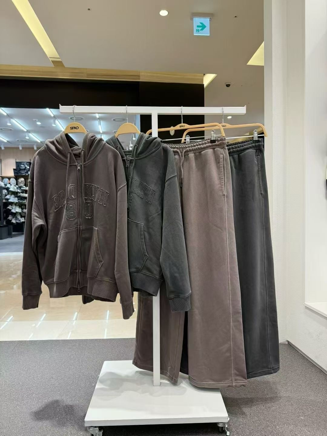 韓國 SPAO Brooklyn Pigment Hooded Zip-Up【SP234】