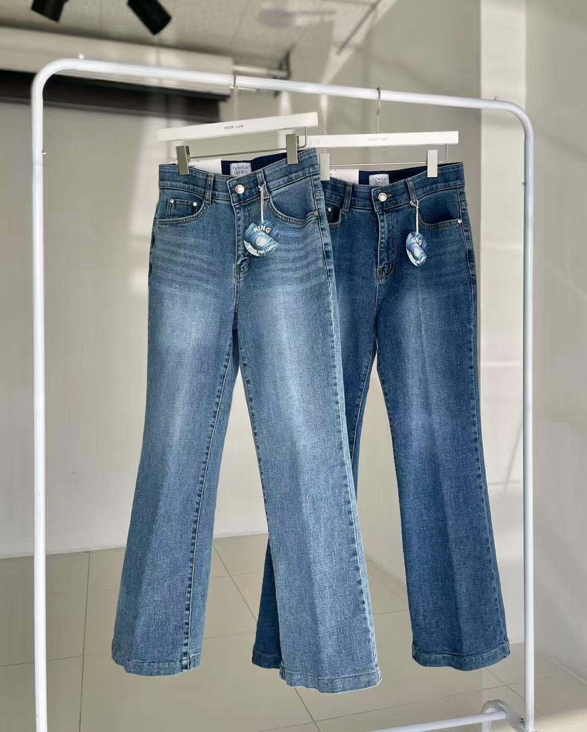 韓國 HowLuk 牛仔褲 (春季款)【H3007】