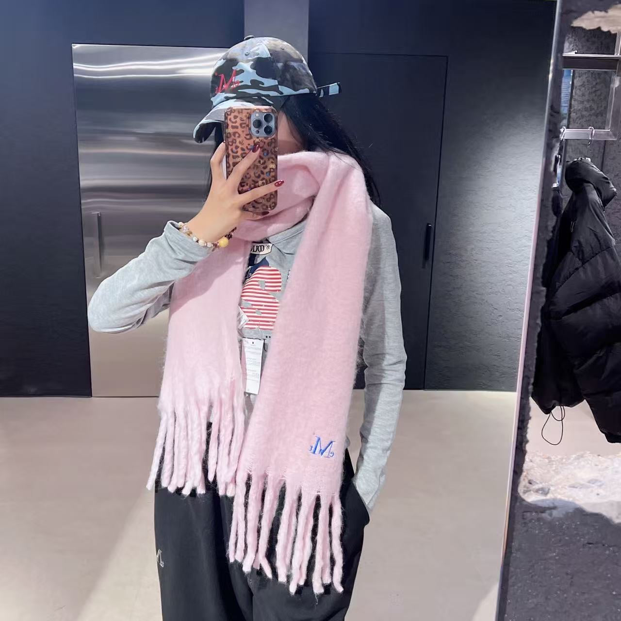 韓國 Mucent Signature Muffler (刺綉)【MU132】