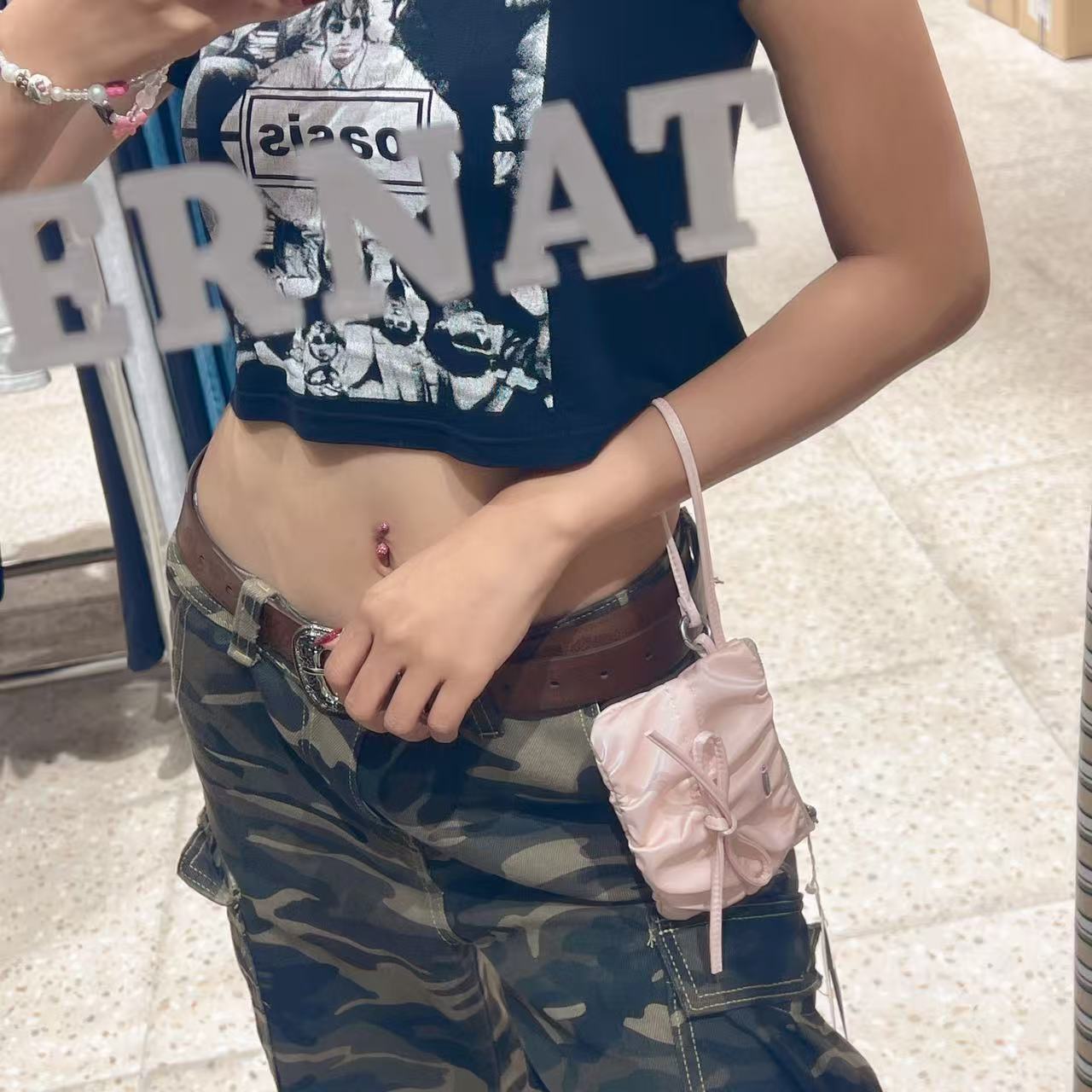 韓國 Covernat Clover Heart Shirring Ribbon Handle Pouch【CO015】