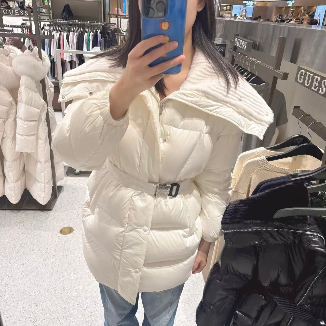 韓國 Guess Wide Fur Mid-Hip Glam Down (鴨絨)【GU019】